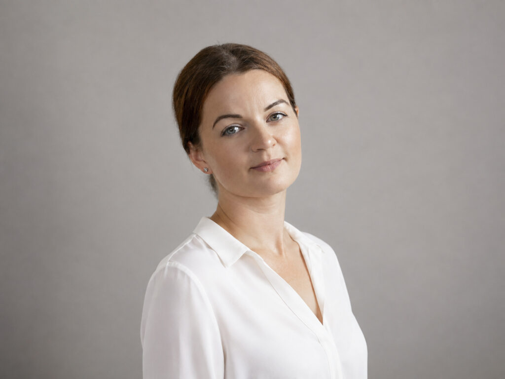 Marina Bezrodnaya, Marketing-Support bei Bezrodnyy Studio
